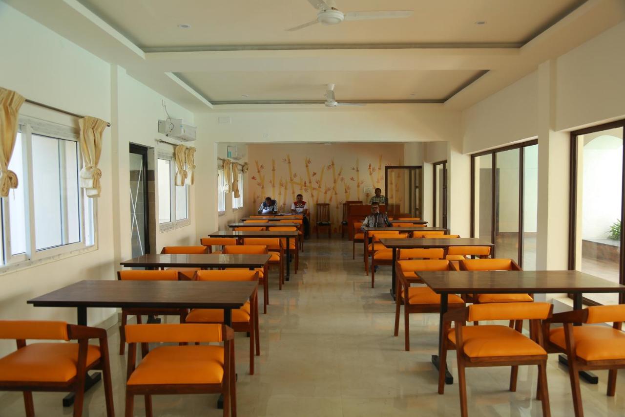 The Riviera Hotel Theni Luaran gambar