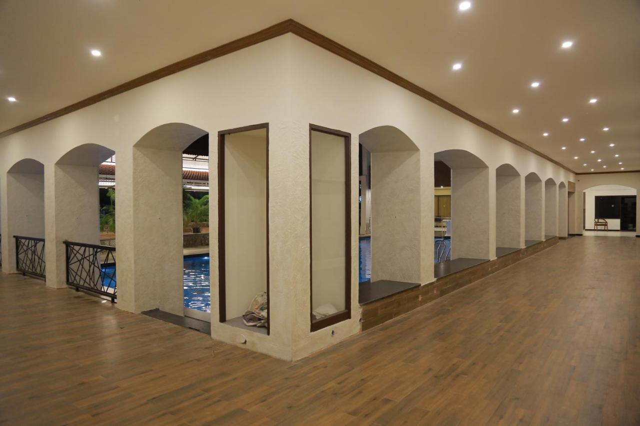 The Riviera Hotel Theni Luaran gambar