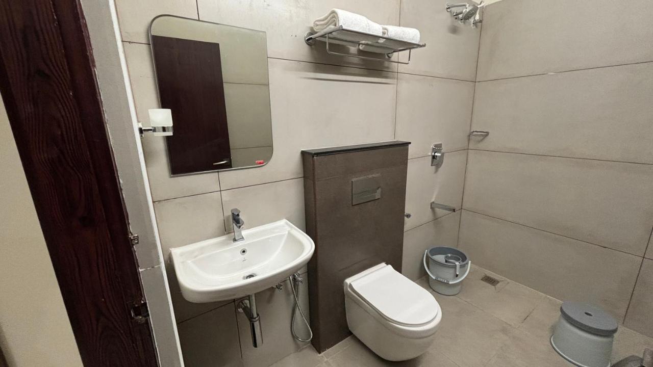 The Riviera Hotel Theni Luaran gambar