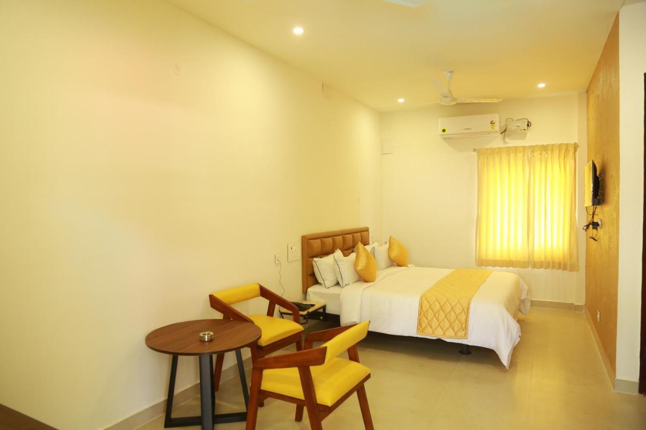 The Riviera Hotel Theni Luaran gambar