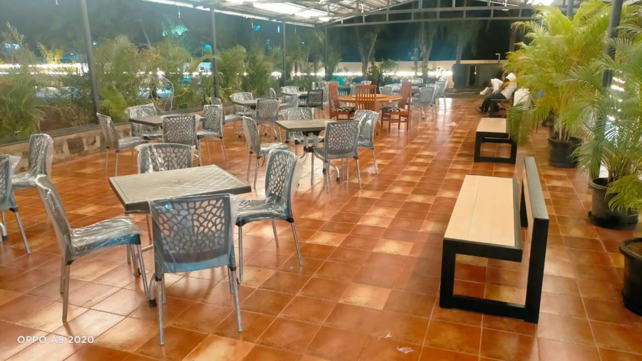 The Riviera Hotel Theni Luaran gambar